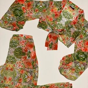 Boohoo Tropical Two piece beach set! Size small